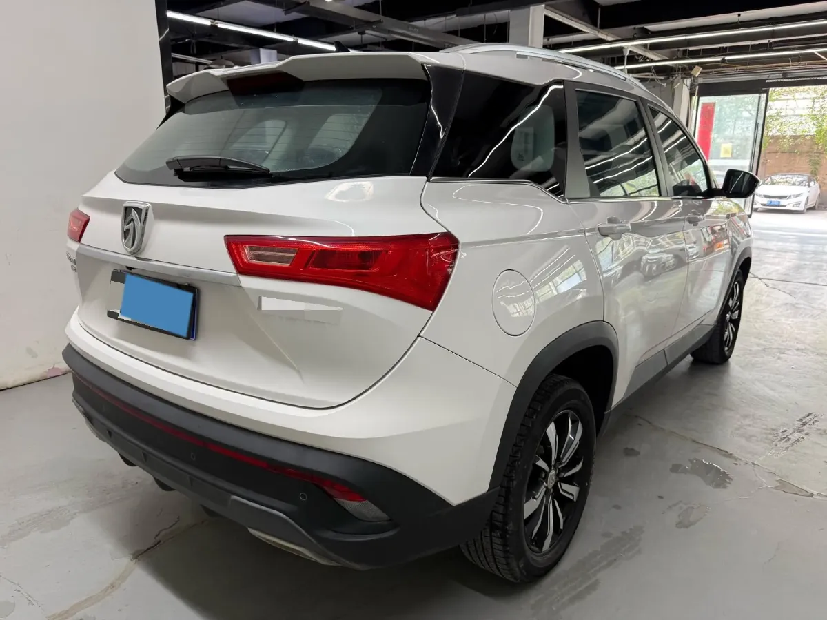 2019 BaoJun 530 1.5T 151HP L4 CVT,autocango,china used car exporter,china ev exporter,chinese used car exporter,chinese used ev exporter