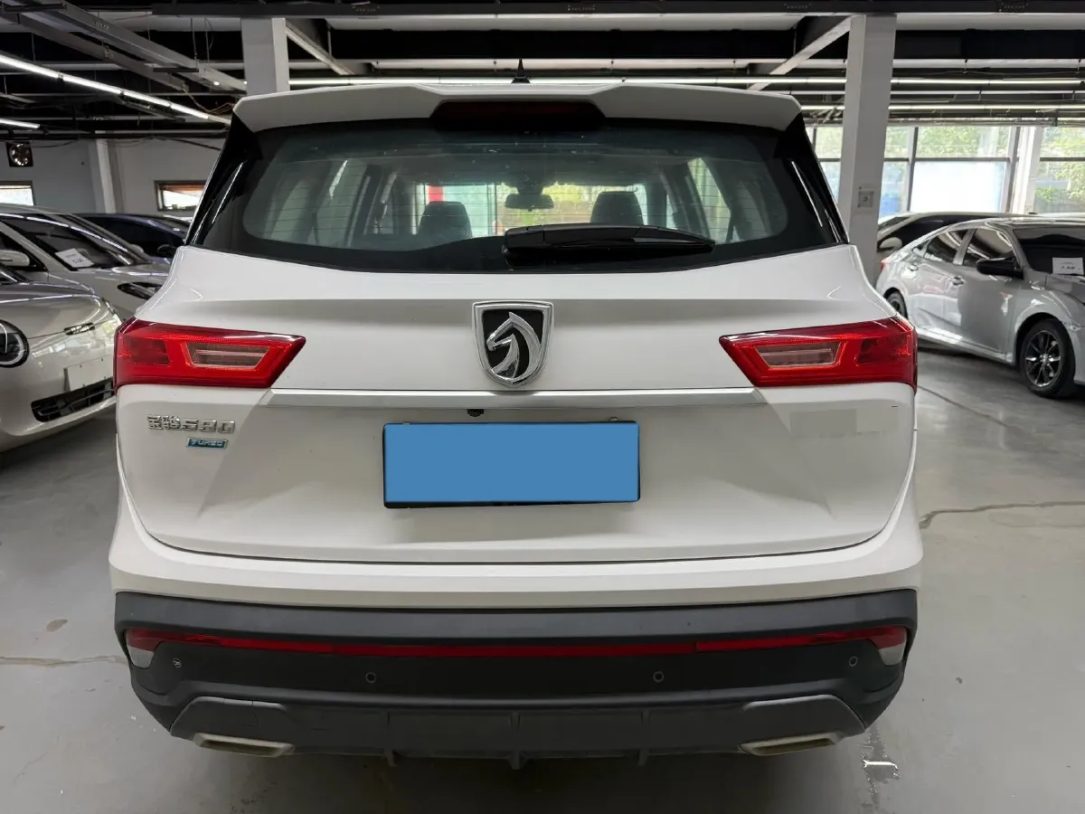 2019 BaoJun 530 1.5T 151HP L4 CVT,autocango,china used car exporter,china ev exporter,chinese used car exporter,chinese used ev exporter