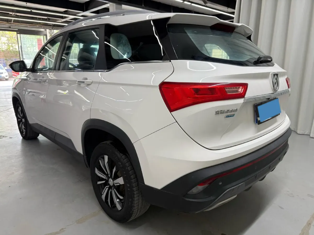 2019 BaoJun 530 1.5T 151HP L4 CVT,autocango,china used car exporter,china ev exporter,chinese used car exporter,chinese used ev exporter