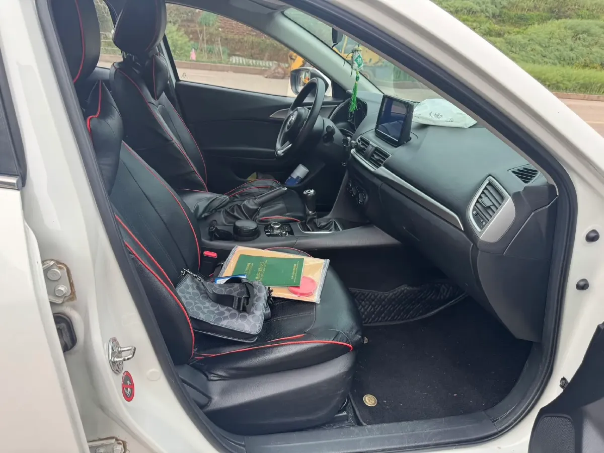 2017 Mazda 3 Axela 1.5L 117HP L4 6MT,autocango,china used car exporter,china ev exporter,chinese used car exporter,chinese used ev exporter