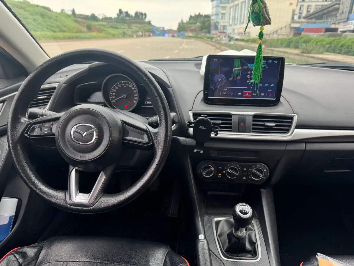 2017 Mazda 3 Axela 1.5L 117HP L4 6MT,autocango,china used car exporter,china ev exporter,chinese used car exporter,chinese used ev exporter