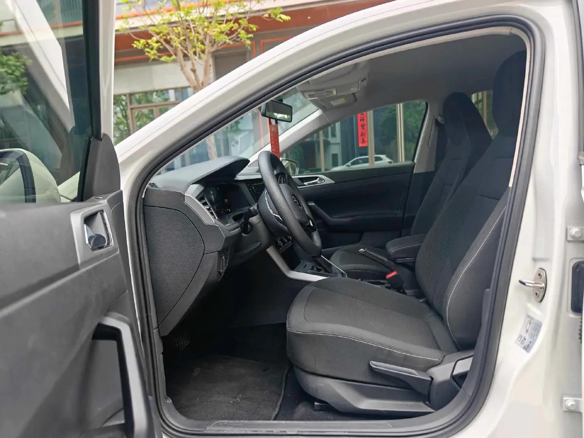 2023 Volkswagen Polo 1.5L 110HP L4 6AT,autocango,china used car exporter,china ev exporter,chinese used car exporter,chinese used ev exporter