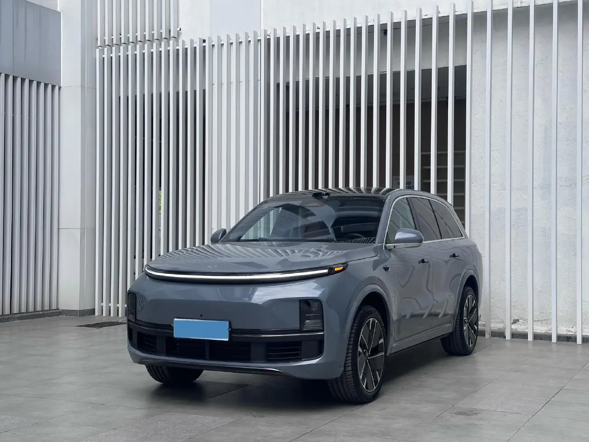 2025 Li L8 Range Extended 154HP REEV,autocango,china used car exporter,china ev exporter,chinese used car exporter,chinese used ev exporter