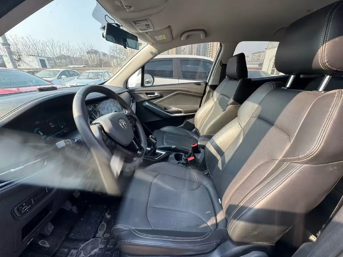 2021 ChangAn CS15 1.5L 107HP L4 5MT,autocango,china used car exporter,china ev exporter,chinese used car exporter,chinese used ev exporter