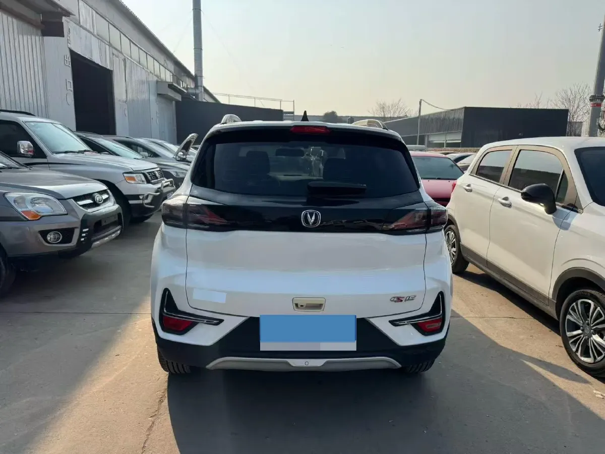 2021 ChangAn CS15 1.5L 107HP L4 5MT,autocango,china used car exporter,china ev exporter,chinese used car exporter,chinese used ev exporter
