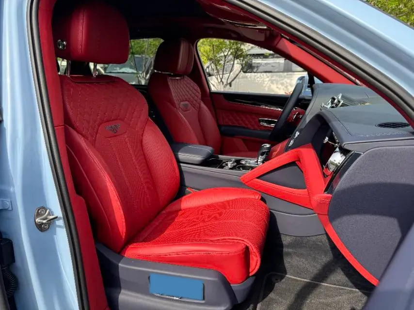 2021 Bentley Bentayga 3.0T 340HP V6 8AT PHEV 17.3KWH,autocango,china used car exporter,china ev exporter,chinese used car exporter,chinese used ev exporter