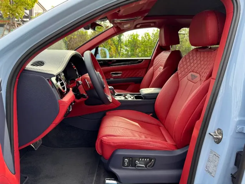 2021 Bentley Bentayga 3.0T 340HP V6 8AT PHEV 17.3KWH,autocango,china used car exporter,china ev exporter,chinese used car exporter,chinese used ev exporter