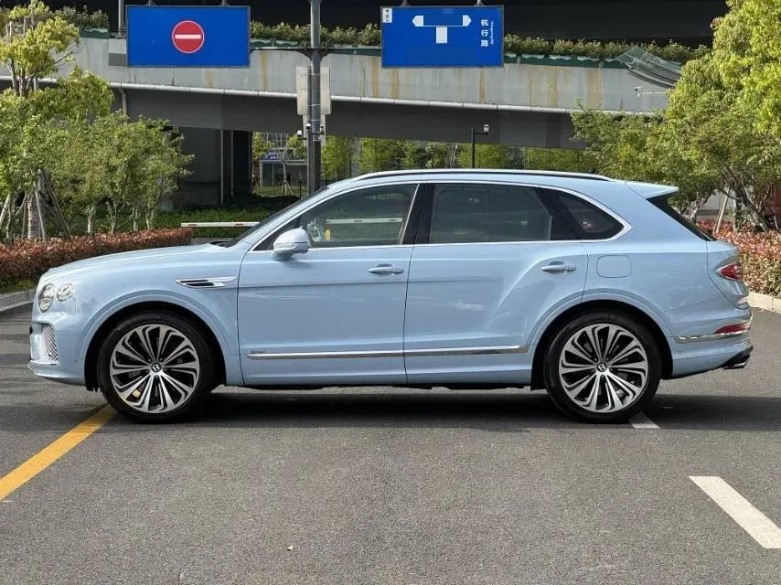 2021 Bentley Bentayga 3.0T 340HP V6 8AT PHEV 17.3KWH,autocango,china used car exporter,china ev exporter,chinese used car exporter,chinese used ev exporter