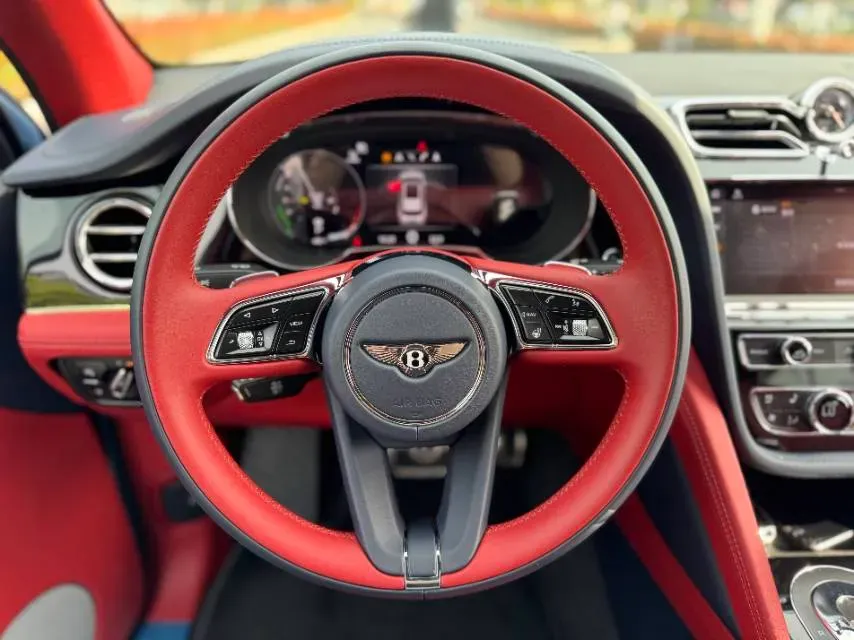 2021 Bentley Bentayga 3.0T 340HP V6 8AT PHEV 17.3KWH,autocango,china used car exporter,china ev exporter,chinese used car exporter,chinese used ev exporter