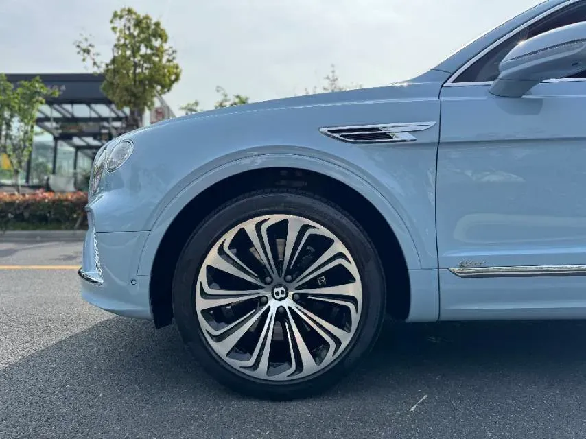 2021 Bentley Bentayga 3.0T 340HP V6 8AT PHEV 17.3KWH,autocango,china used car exporter,china ev exporter,chinese used car exporter,chinese used ev exporter