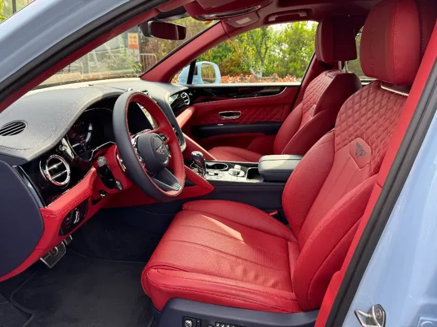 2021 Bentley Bentayga 3.0T 340HP V6 8AT PHEV 17.3KWH,autocango,china used car exporter,china ev exporter,chinese used car exporter,chinese used ev exporter