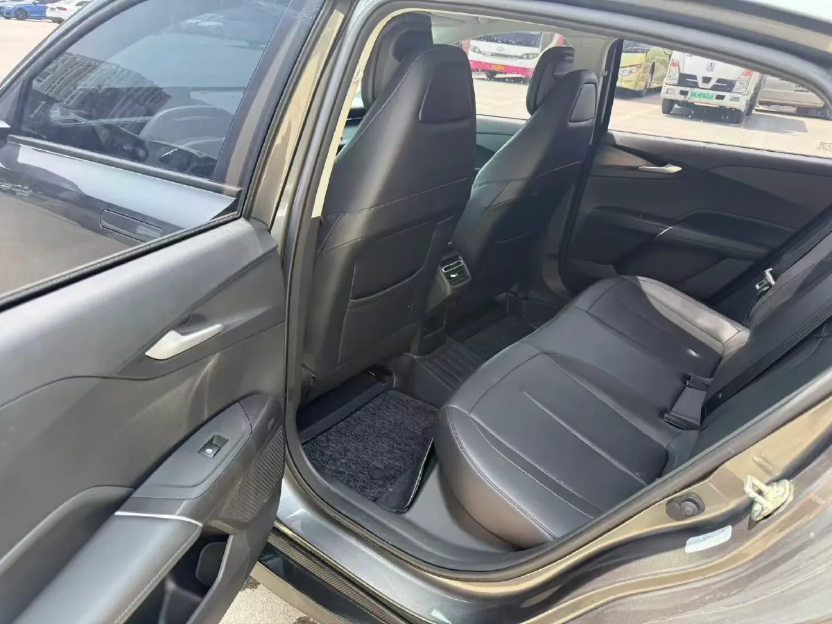 2023 ChangAn Lamore 1.5T 170HP L4 7DCT,autocango,china used car exporter,china ev exporter,chinese used car exporter,chinese used ev exporter