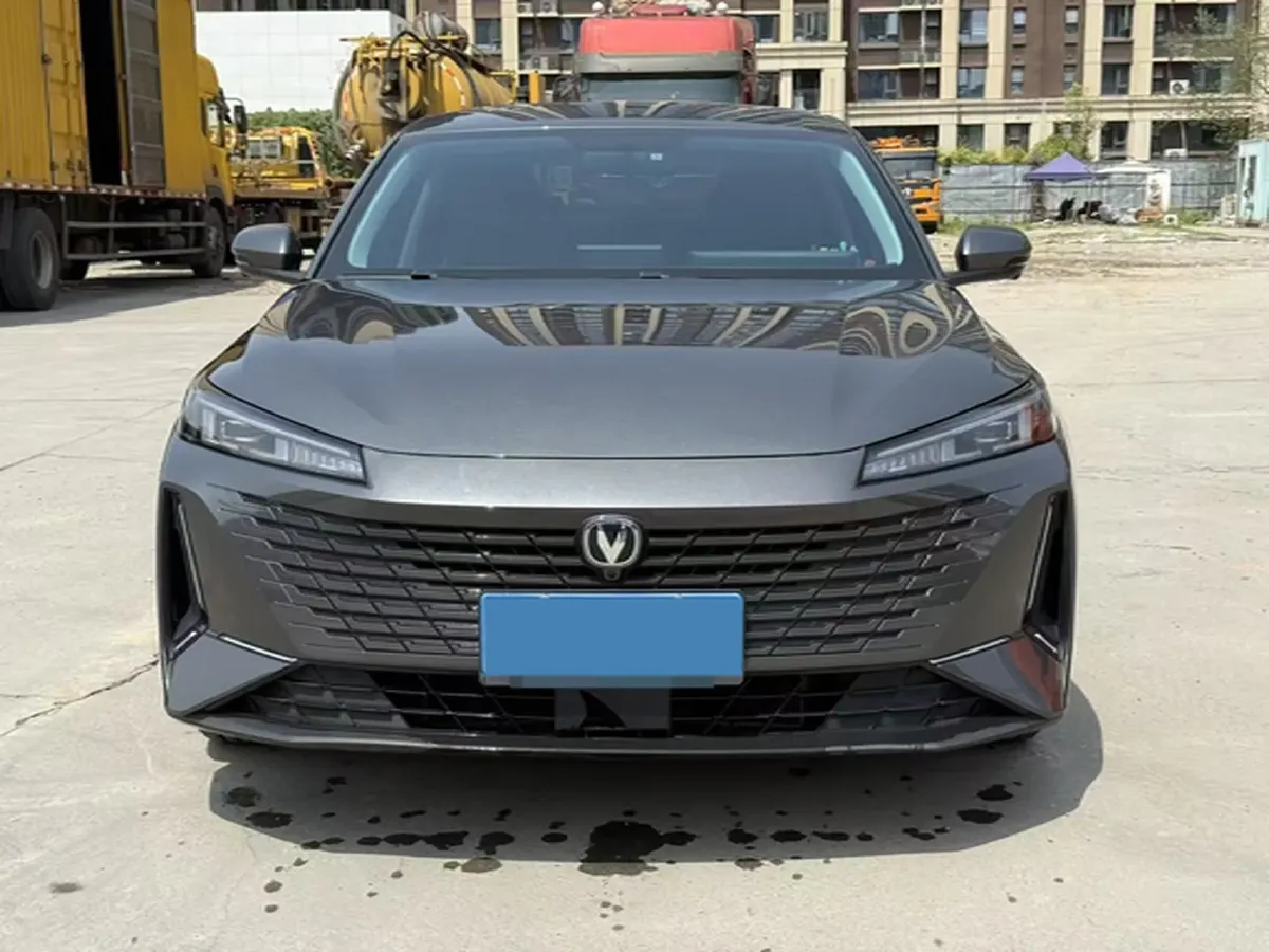 2023 ChangAn Lamore 1.5T 170HP L4 7DCT,autocango,china used car exporter,china ev exporter,chinese used car exporter,chinese used ev exporter