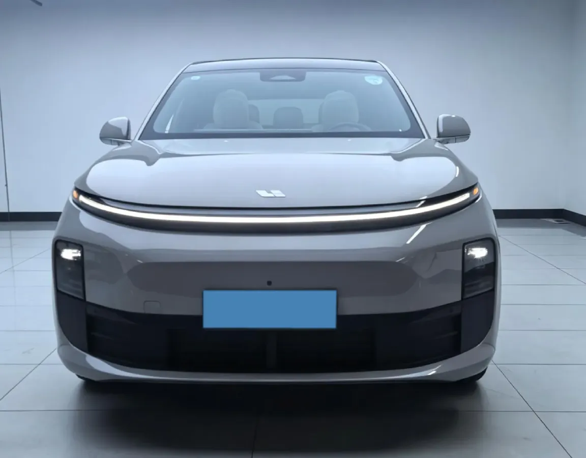 2024 Li L6 Range Extended 154HP L4 REEV 36.8KWH,autocango,china used car exporter,china ev exporter,chinese used car exporter,chinese used ev exporter