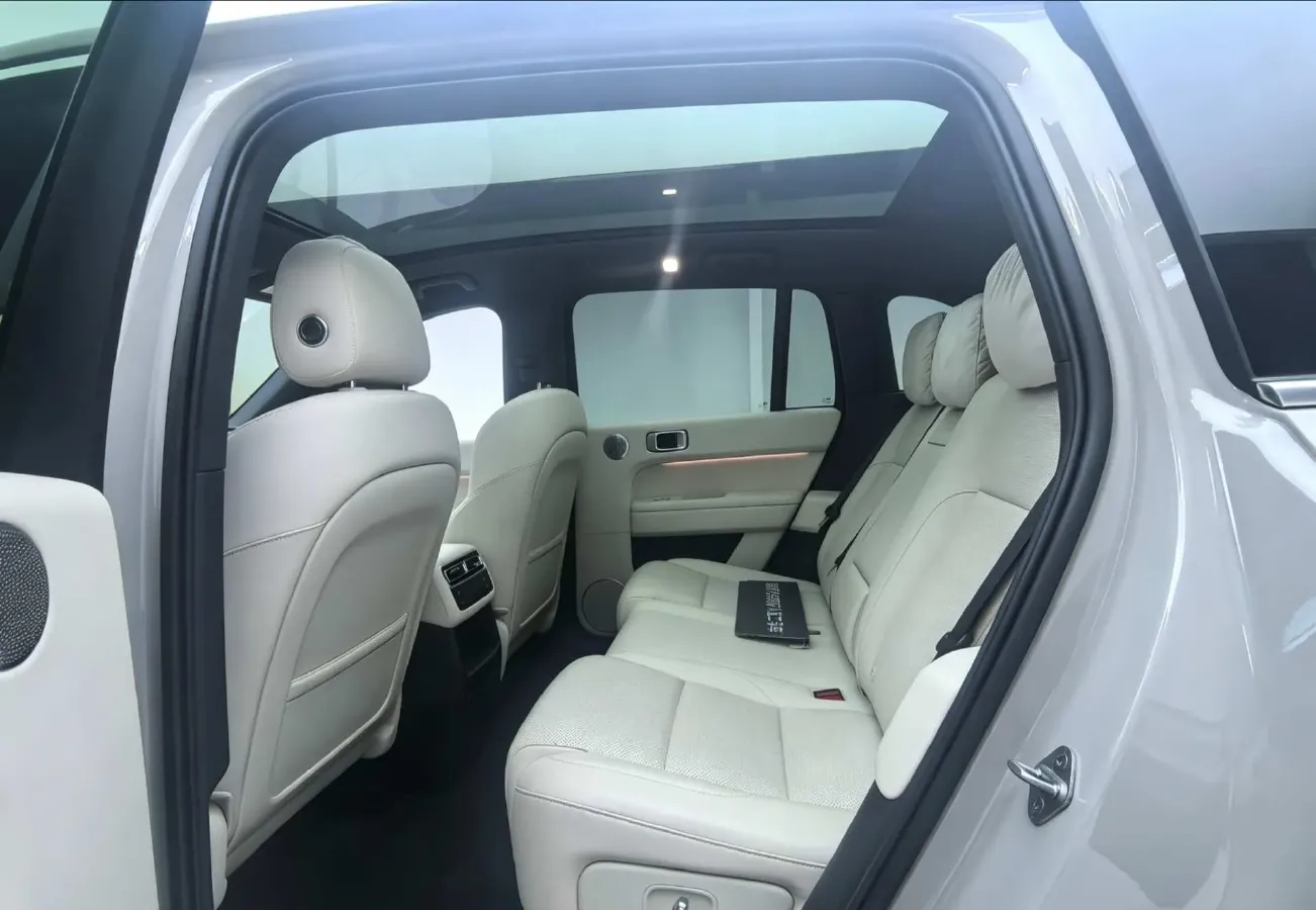 2024 Li L6 Range Extended 154HP L4 REEV 36.8KWH,autocango,china used car exporter,china ev exporter,chinese used car exporter,chinese used ev exporter