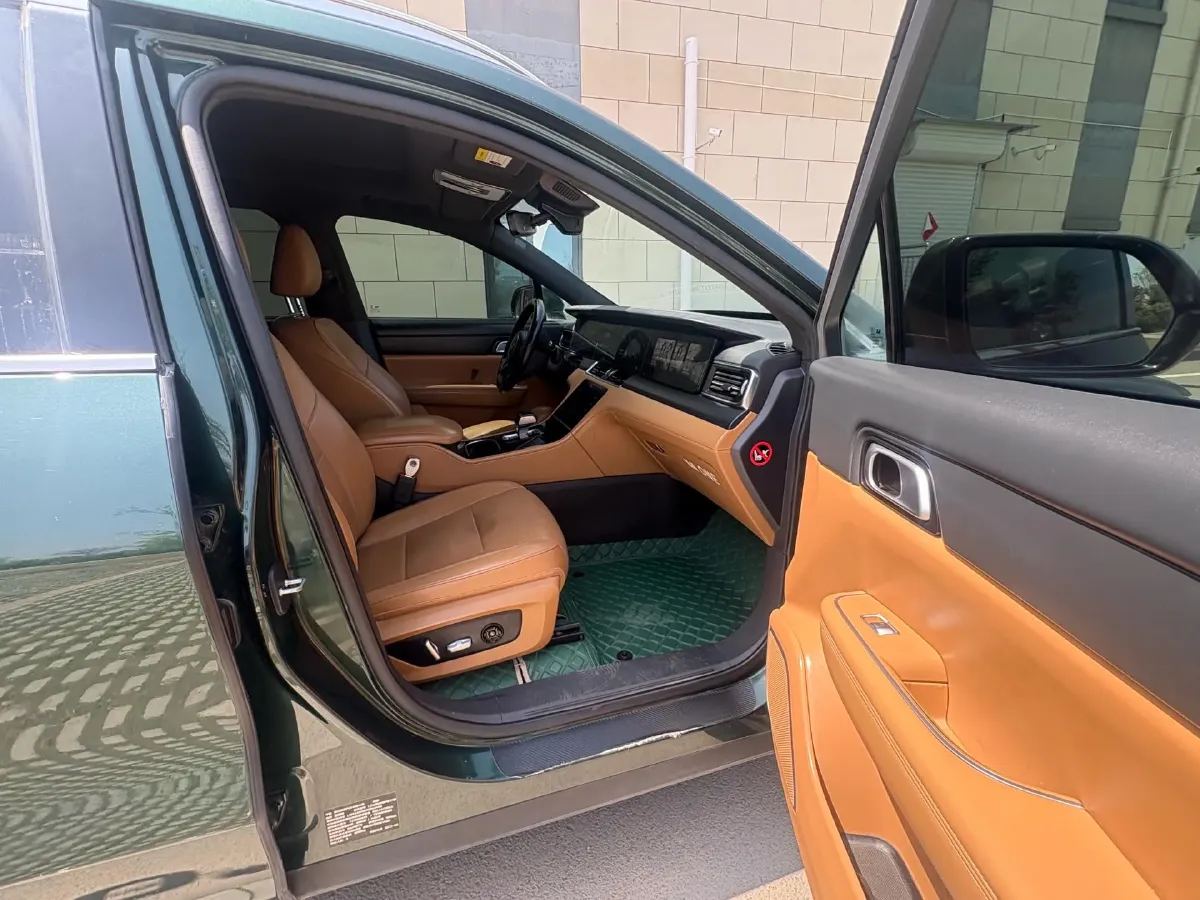 2021 Li ONE Range Extended 131HP REEV 40.5KWH,autocango,china used car exporter,china ev exporter,chinese used car exporter,chinese used ev exporter