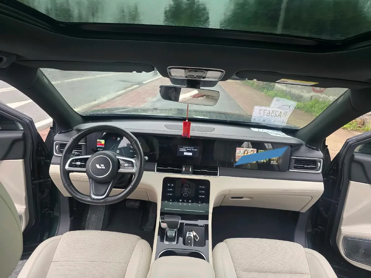 2021 Li ONE Range Extended 131HP REEV 40.5KWH,autocango,china used car exporter,china ev exporter,chinese used car exporter,chinese used ev exporter