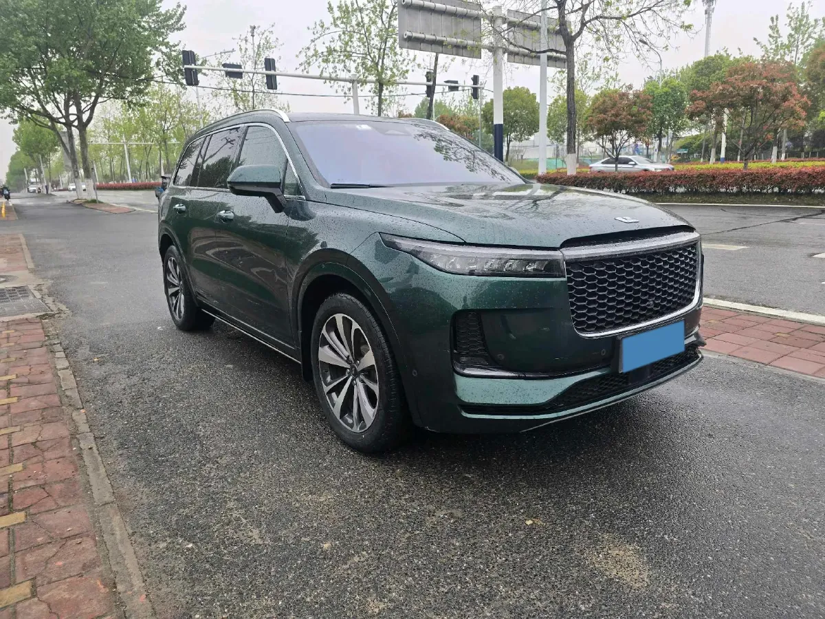 2021 Li ONE Range Extended 131HP REEV 40.5KWH,autocango,china used car exporter,china ev exporter,chinese used car exporter,chinese used ev exporter