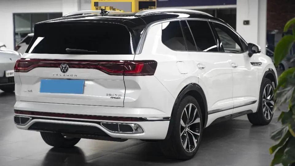 2021 Volkswagen Talagon 2.0T 220HP L4 7DCT,autocango,china used car exporter,china ev exporter,chinese used car exporter,chinese used ev exporter