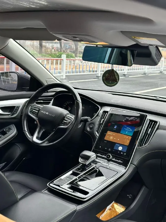 2020 Roewe i6 1.5T 169HP L4 7DCT,autocango,china used car exporter,china ev exporter,chinese used car exporter,chinese used ev exporter