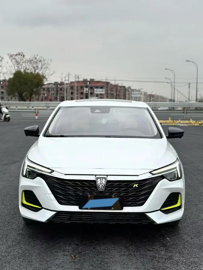 2020 Roewe i6 1.5T 169HP L4 7DCT,autocango,china used car exporter,china ev exporter,chinese used car exporter,chinese used ev exporter