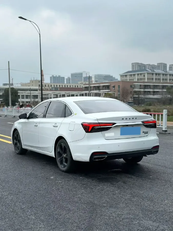 2020 Roewe i6 1.5T 169HP L4 7DCT,autocango,china used car exporter,china ev exporter,chinese used car exporter,chinese used ev exporter