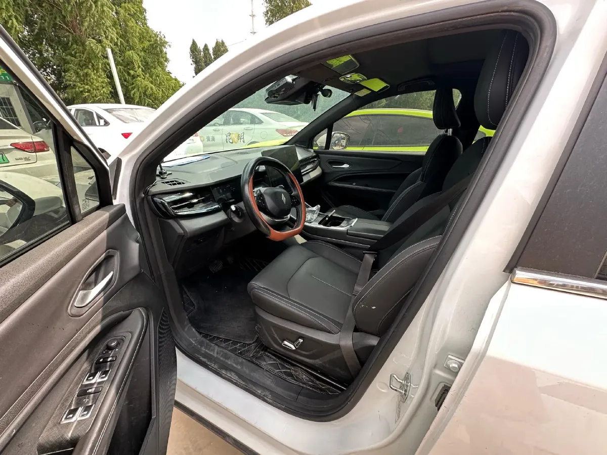 2024 Livan 7 BEV 50.4KWH,autocango,china used car exporter,china ev exporter,chinese used car exporter,chinese used ev exporter