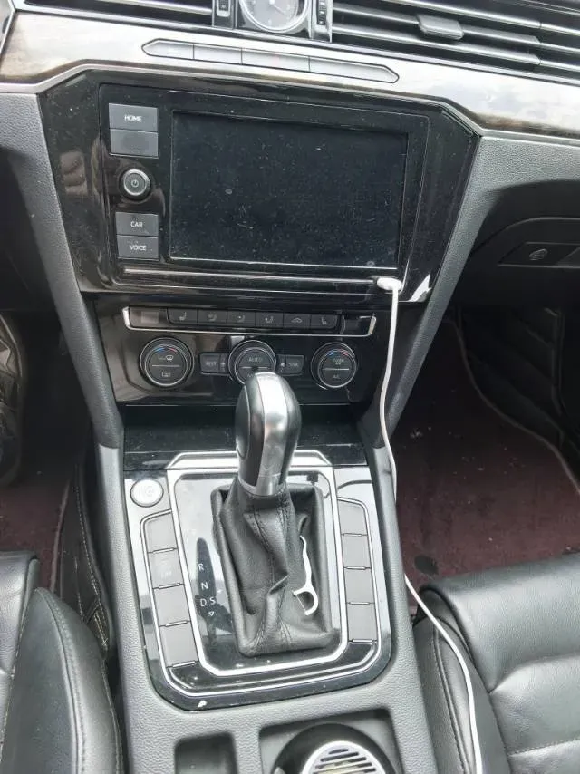 2019 Volkswagen Magotan 2.0T 186HP L4 7DCT,autocango,china used car exporter,china ev exporter,chinese used car exporter,chinese used ev exporter