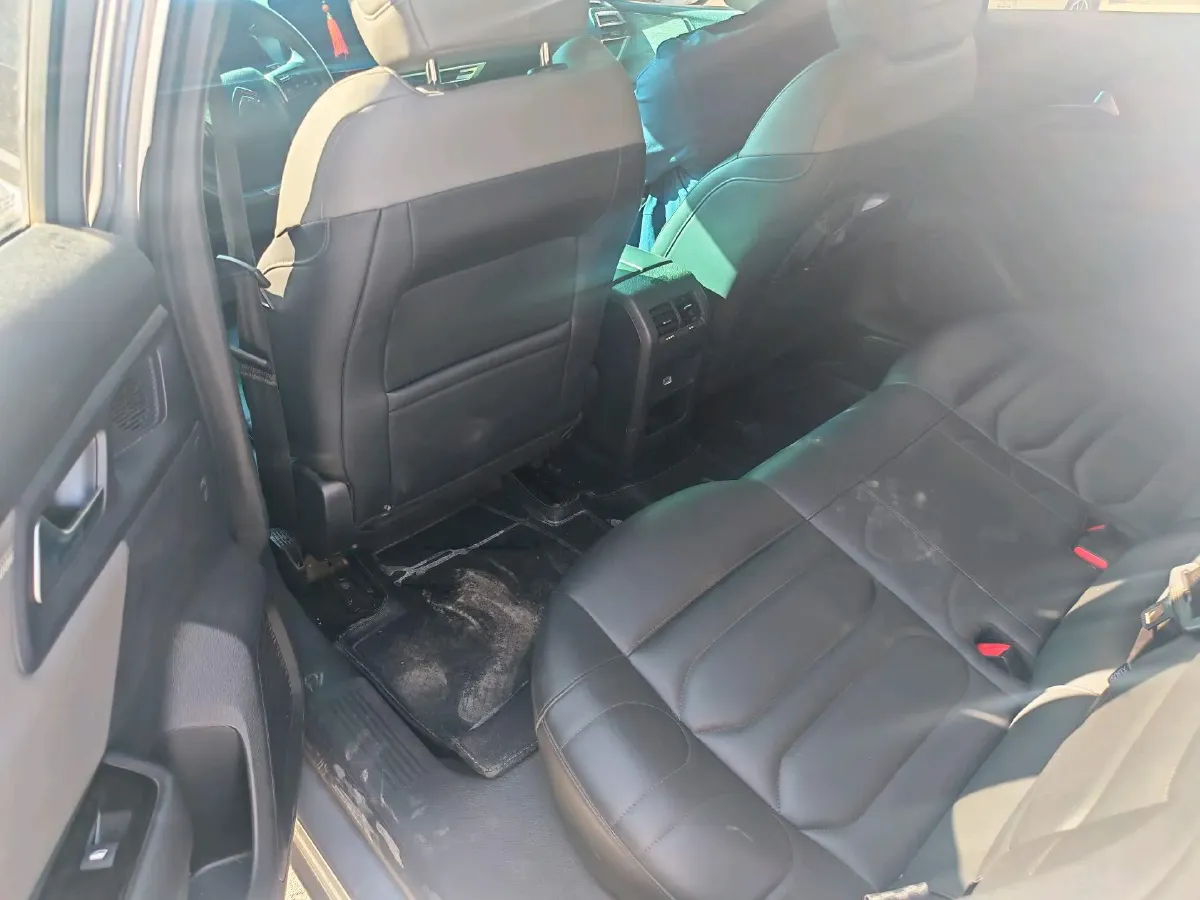 2021 Citroen C5 X 1.6T 175HP L4 8AT,autocango,china used car exporter,china ev exporter,chinese used car exporter,chinese used ev exporter