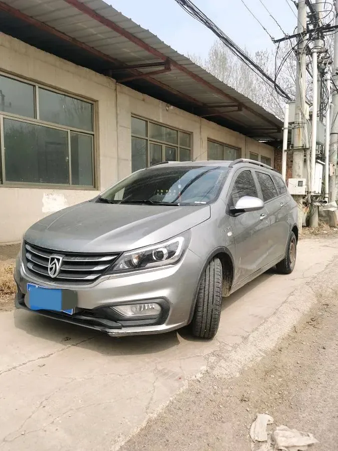2017 BaoJun 310W 1.5L 112HP L4 6MT,autocango,china used car exporter,china ev exporter,chinese used car exporter,chinese used ev exporter
