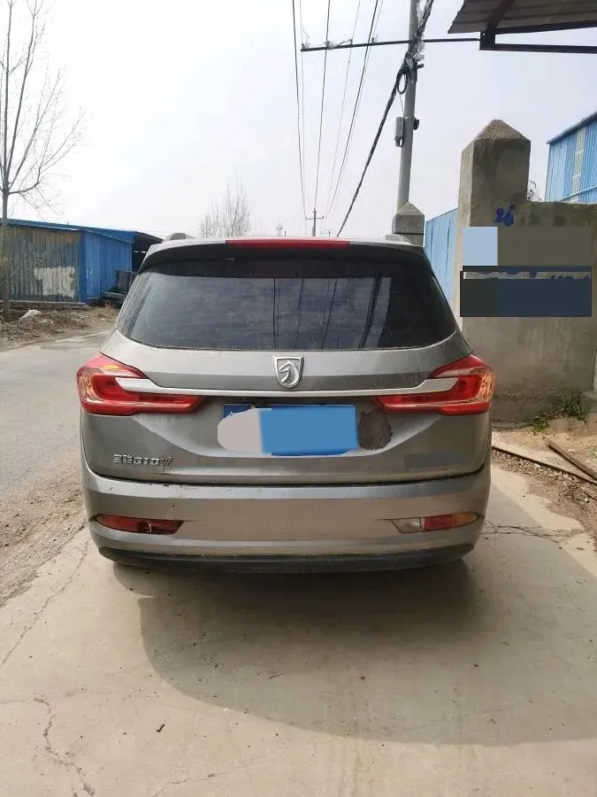 2017 BaoJun 310W 1.5L 112HP L4 6MT,autocango,china used car exporter,china ev exporter,chinese used car exporter,chinese used ev exporter