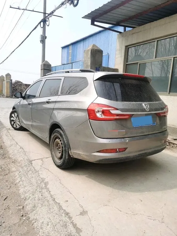 2017 BaoJun 310W 1.5L 112HP L4 6MT,autocango,china used car exporter,china ev exporter,chinese used car exporter,chinese used ev exporter