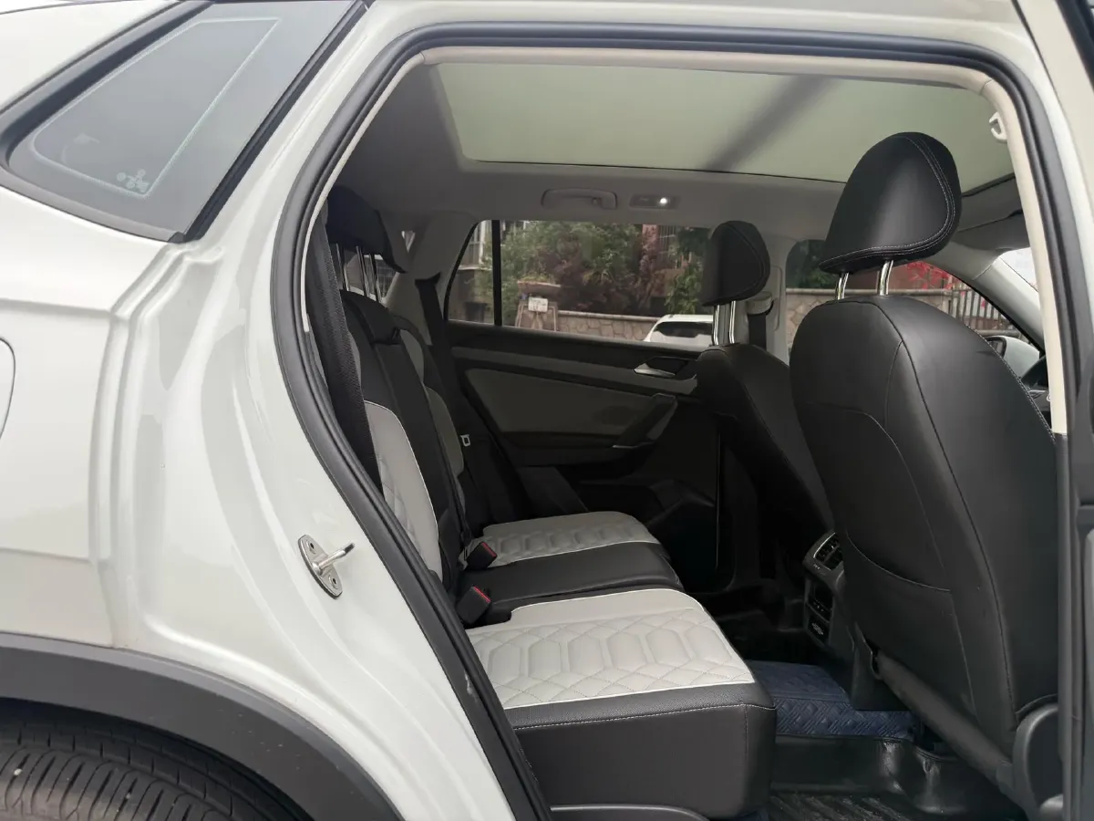 2023 Volkswagen Tayron 2.0T 186HP L4 7DCT,autocango,china used car exporter,china ev exporter,chinese used car exporter,chinese used ev exporter