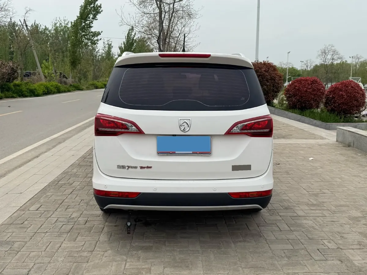 2019 BaoJun 730 1.5T 147HP L4 CVT,autocango,china used car exporter,china ev exporter,chinese used car exporter,chinese used ev exporter