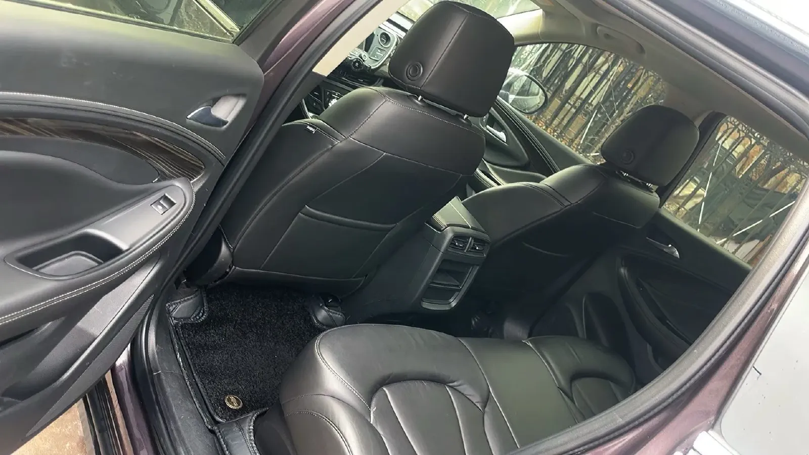 2020 Buick EnvisionPlus 1.5T 169HP L4 7DCT,autocango,china used car exporter,china ev exporter,chinese used car exporter,chinese used ev exporter