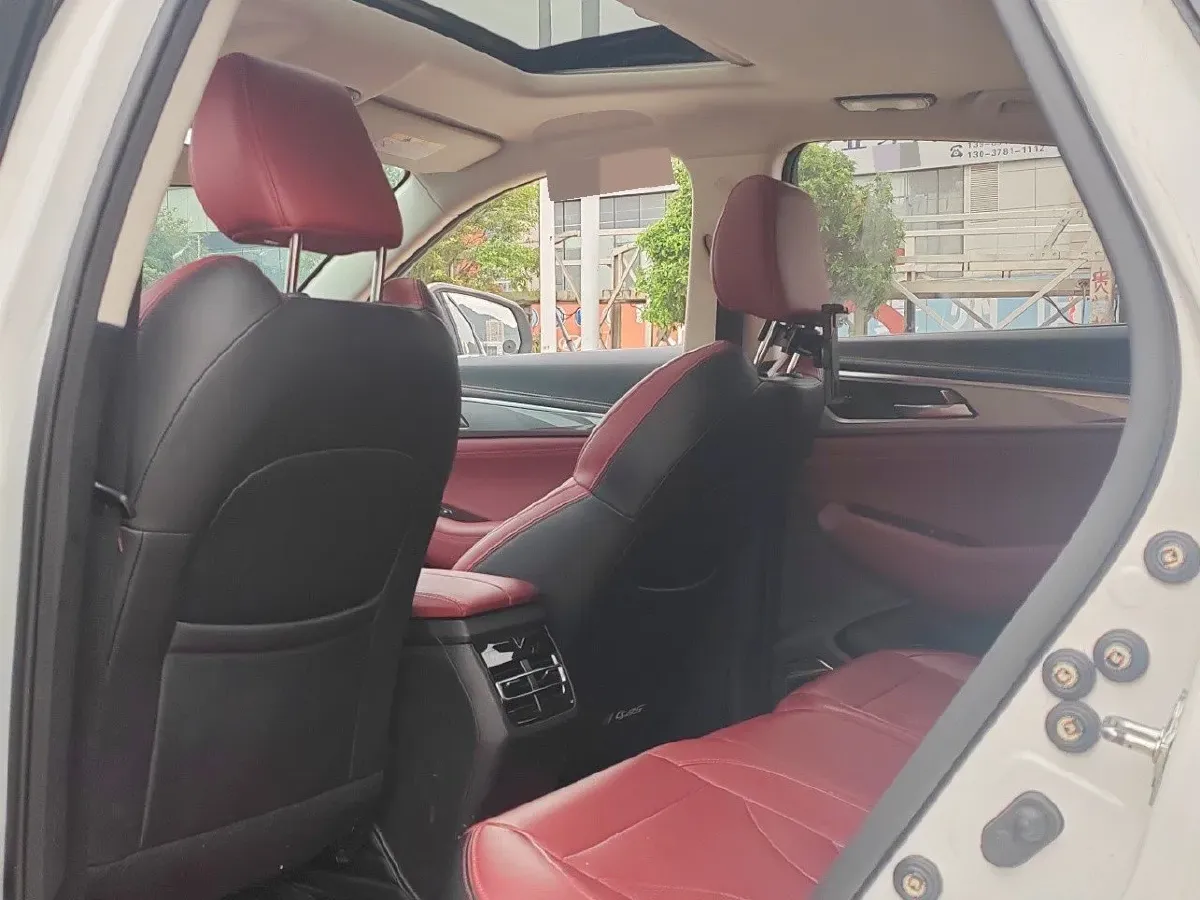 2021 ChangAn CS85 Coupe 1.5T 178HP L4 7DCT,autocango,china used car exporter,china ev exporter,chinese used car exporter,chinese used ev exporter