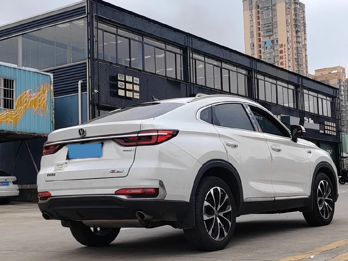 2021 ChangAn CS85 Coupe 1.5T 178HP L4 7DCT,autocango,china used car exporter,china ev exporter,chinese used car exporter,chinese used ev exporter
