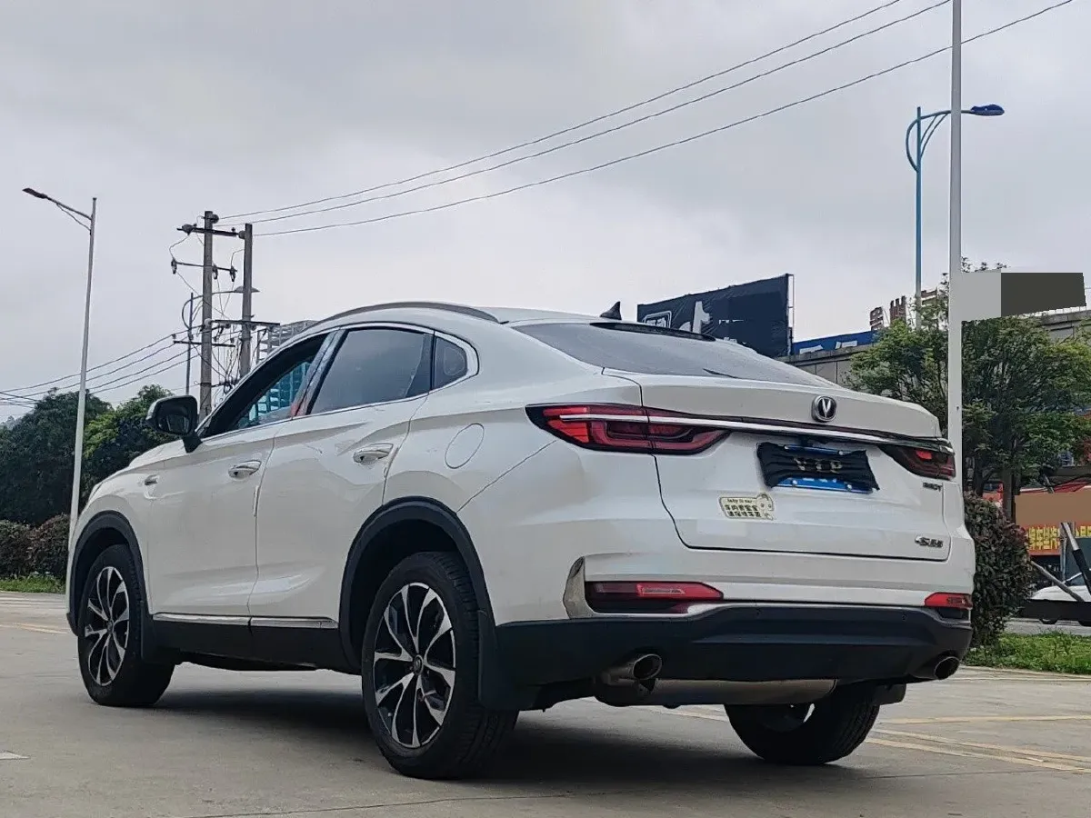 2021 ChangAn CS85 Coupe 1.5T 178HP L4 7DCT,autocango,china used car exporter,china ev exporter,chinese used car exporter,chinese used ev exporter