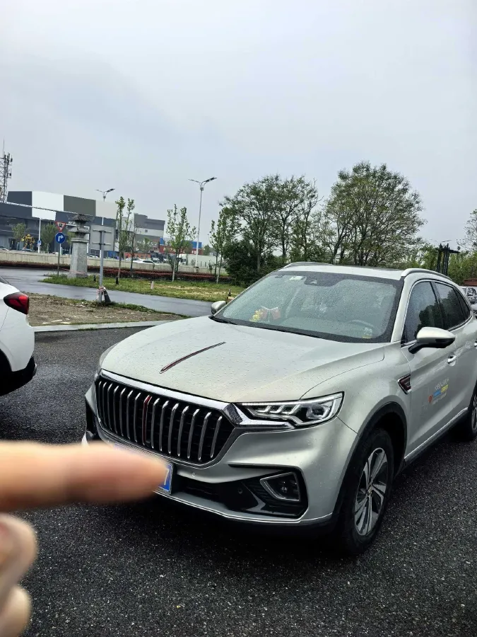 2022 HongQi HS5 2.0T 224HP L4 6AT,autocango,china used car exporter,china ev exporter,chinese used car exporter,chinese used ev exporter