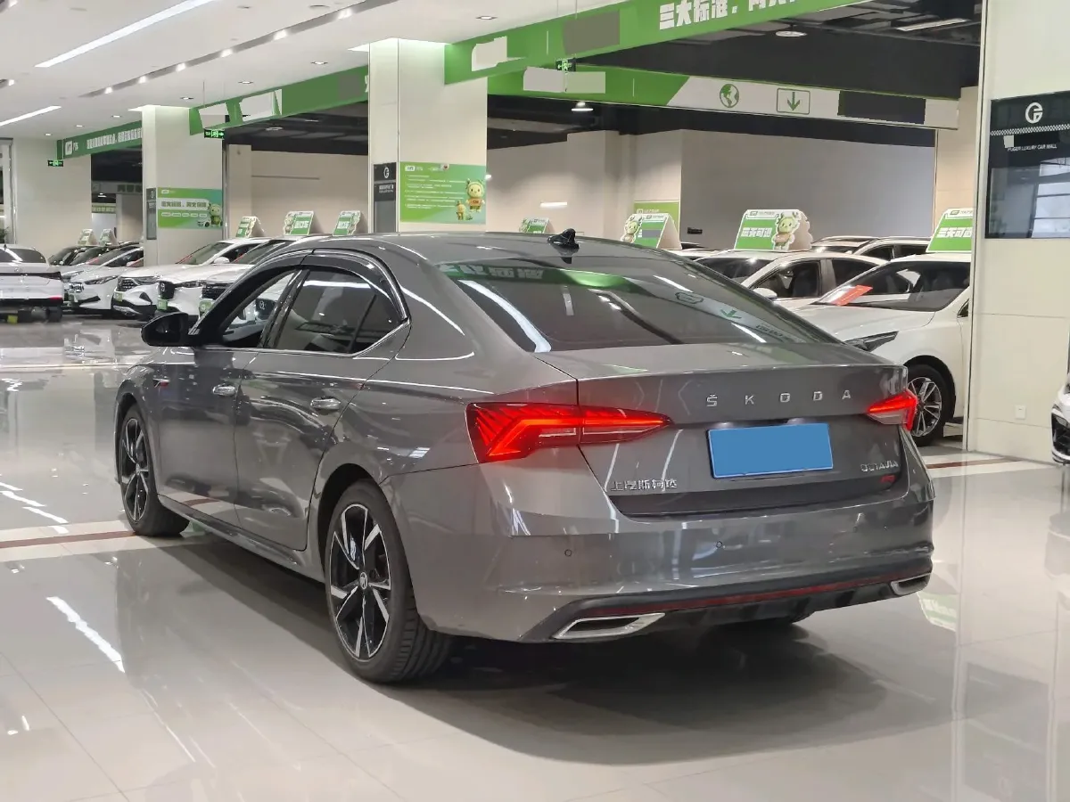 2022 Skoda Octavia 1.4T 150HP L4 7DCT,autocango,china used car exporter,china ev exporter,chinese used car exporter,chinese used ev exporter