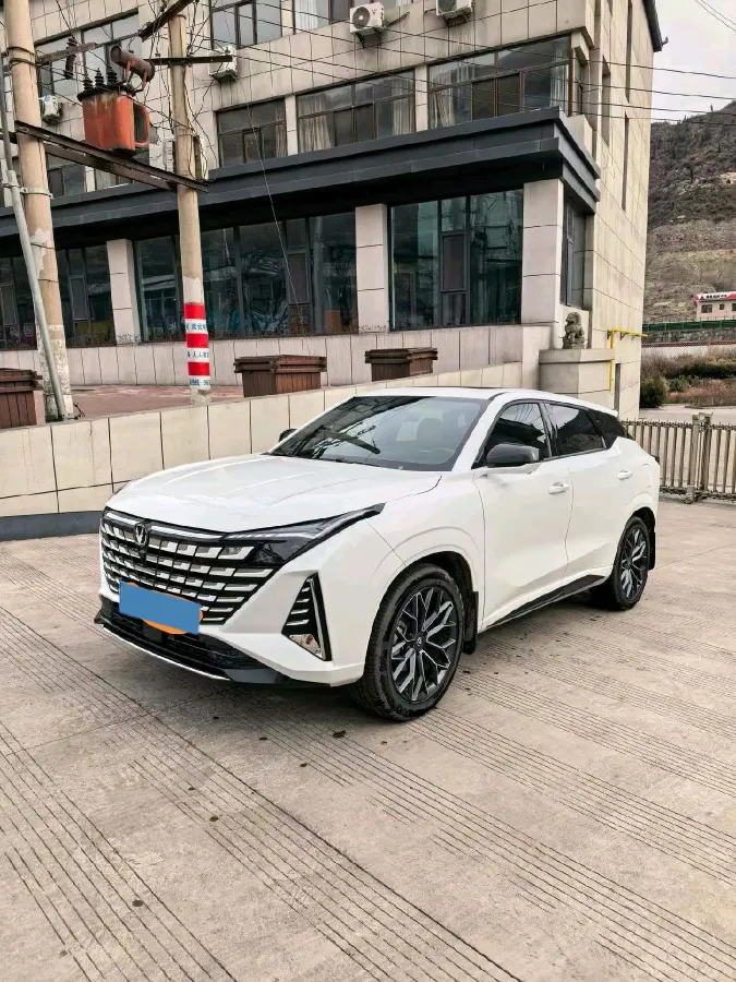 2025 ChangAn UNI-Z 1.5T 188HP L4 7DCT,autocango,china used car exporter,china ev exporter,chinese used car exporter,chinese used ev exporter