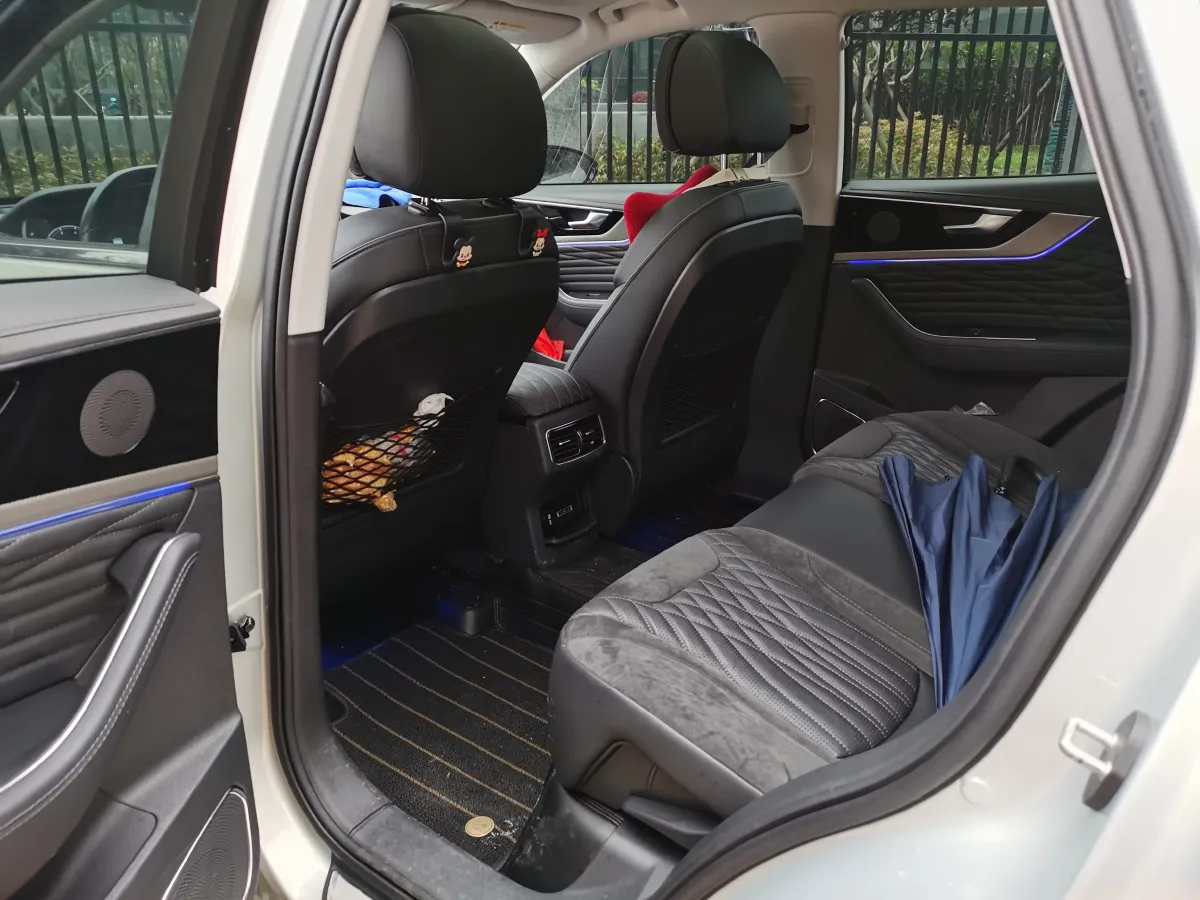 2022 HongQi HS5 2.0T 224HP L4 6AT,autocango,china used car exporter,china ev exporter,chinese used car exporter,chinese used ev exporter