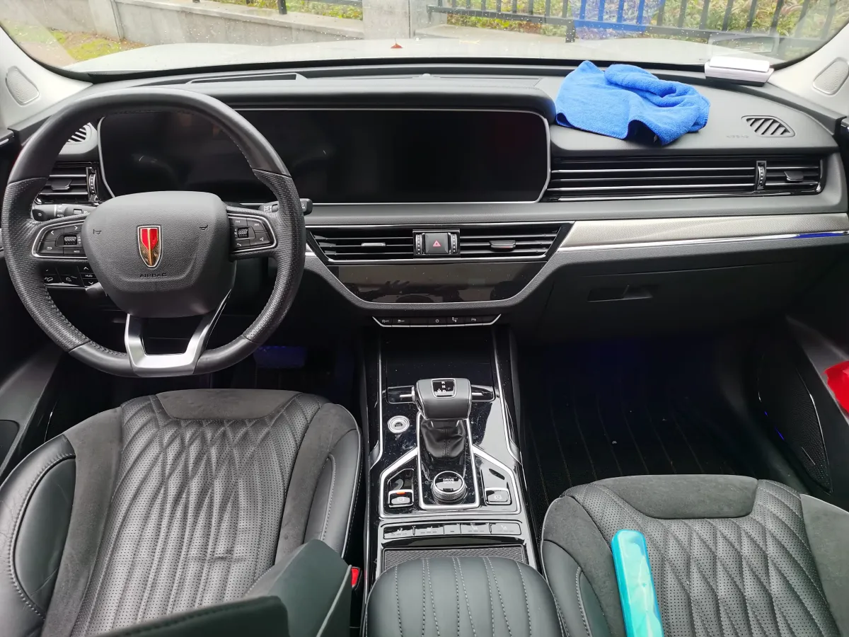 2022 HongQi HS5 2.0T 224HP L4 6AT,autocango,china used car exporter,china ev exporter,chinese used car exporter,chinese used ev exporter