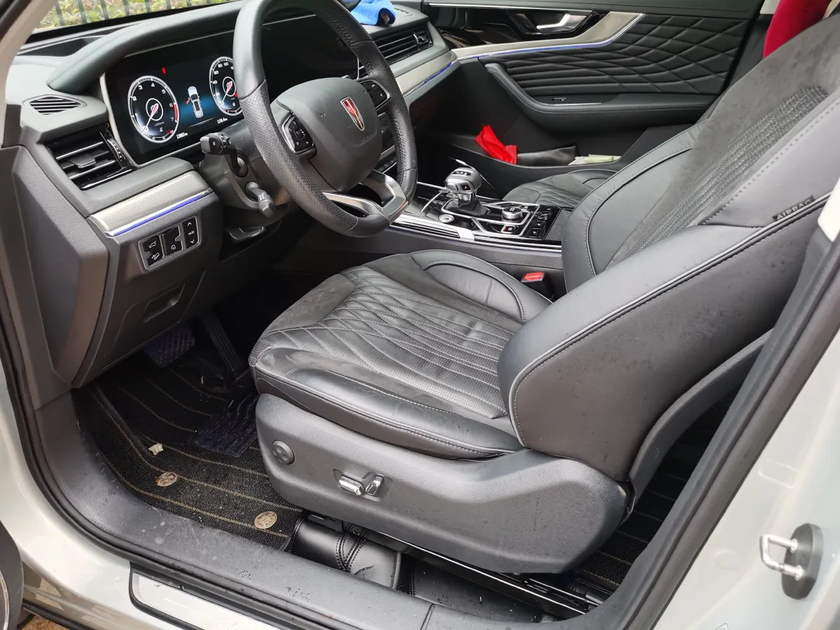 2022 HongQi HS5 2.0T 224HP L4 6AT,autocango,china used car exporter,china ev exporter,chinese used car exporter,chinese used ev exporter