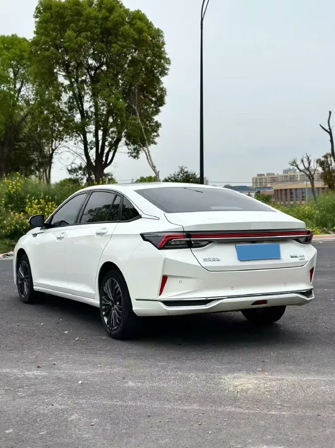 2021 DongFeng Aeolus YiXuan MAX 1.5T 190HP L4 7DCT,autocango,china used car exporter,china ev exporter,chinese used car exporter,chinese used ev exporter