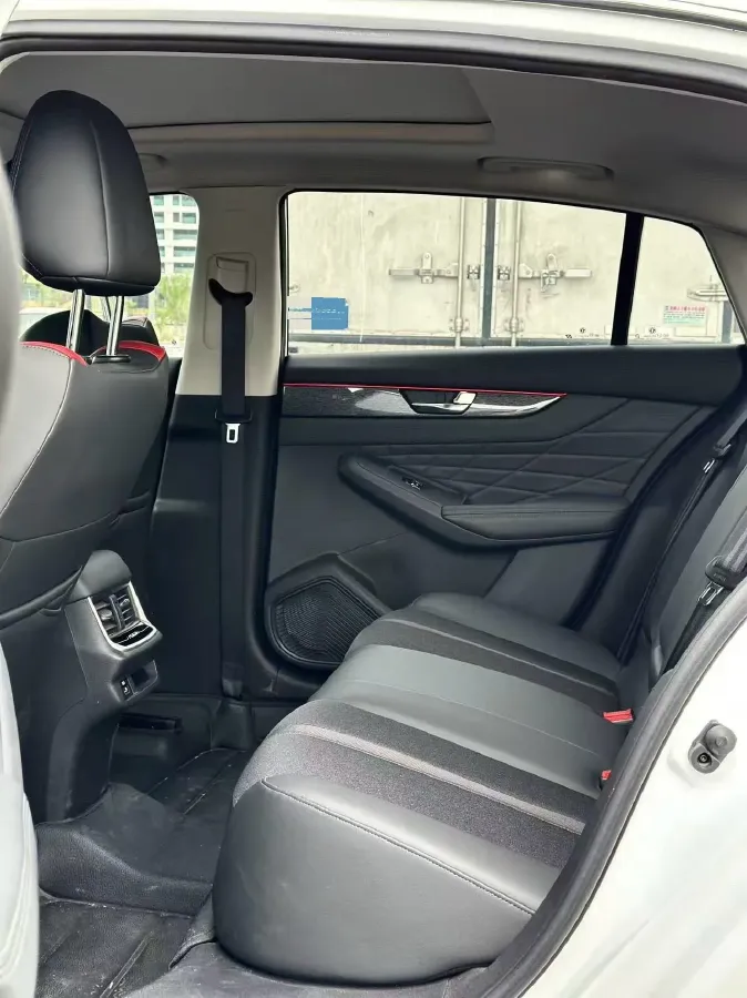 2021 DongFeng Aeolus YiXuan MAX 1.5T 190HP L4 7DCT,autocango,china used car exporter,china ev exporter,chinese used car exporter,chinese used ev exporter