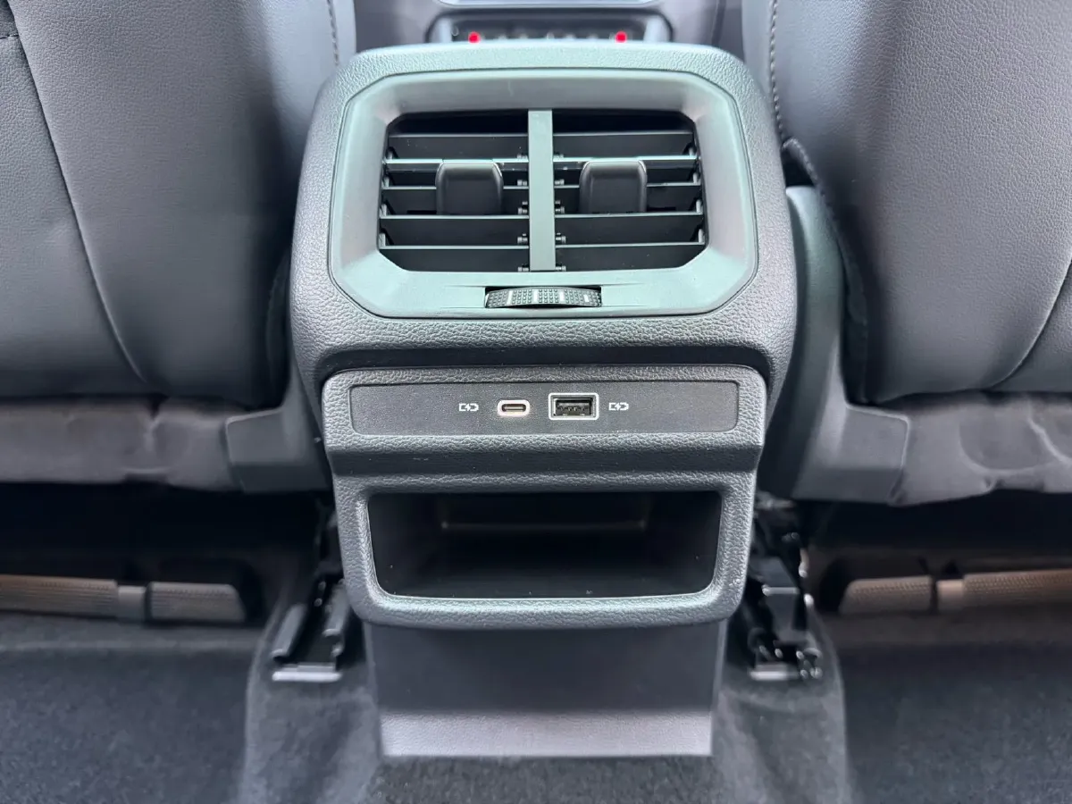 2022 Volkswagen Tharu 1.4T 150HP L4 7DCT,autocango,china used car exporter,china ev exporter,chinese used car exporter,chinese used ev exporter