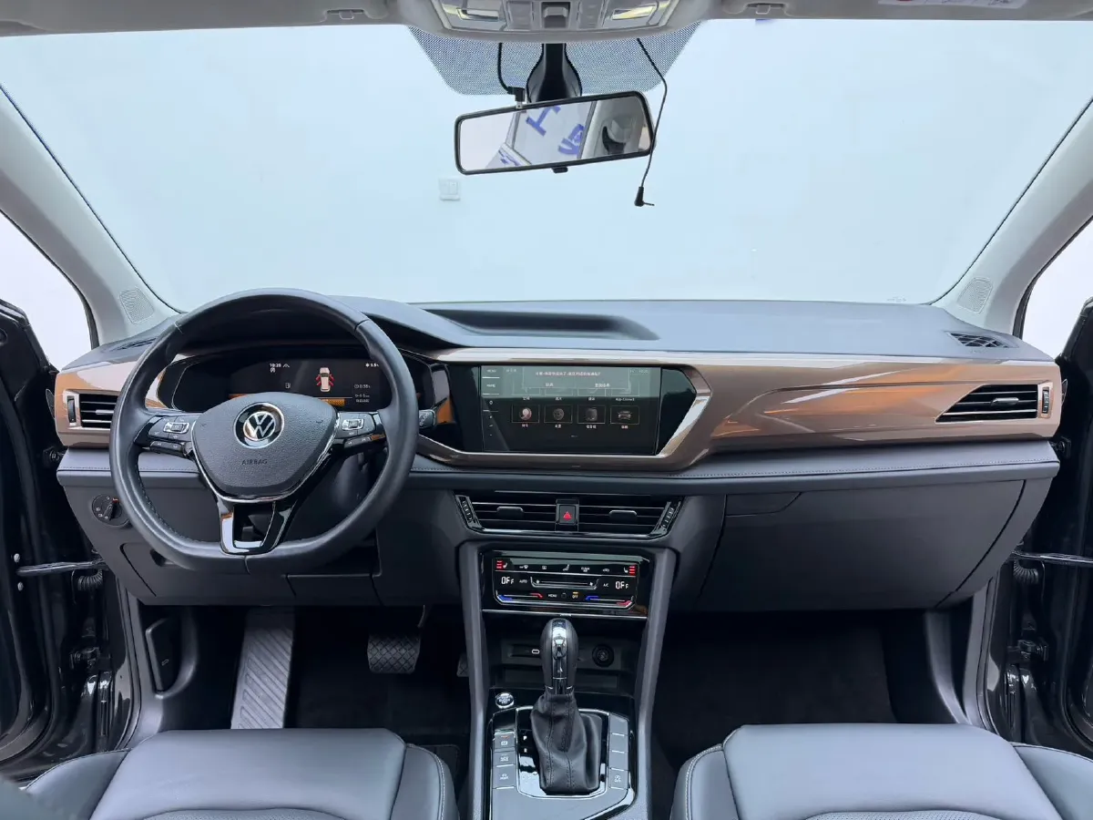 2022 Volkswagen Tharu 1.4T 150HP L4 7DCT,autocango,china used car exporter,china ev exporter,chinese used car exporter,chinese used ev exporter