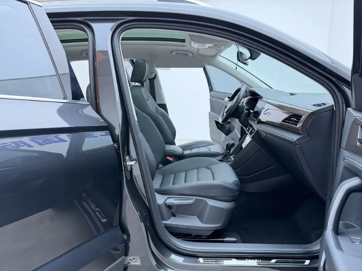 2022 Volkswagen Tharu 1.4T 150HP L4 7DCT,autocango,china used car exporter,china ev exporter,chinese used car exporter,chinese used ev exporter