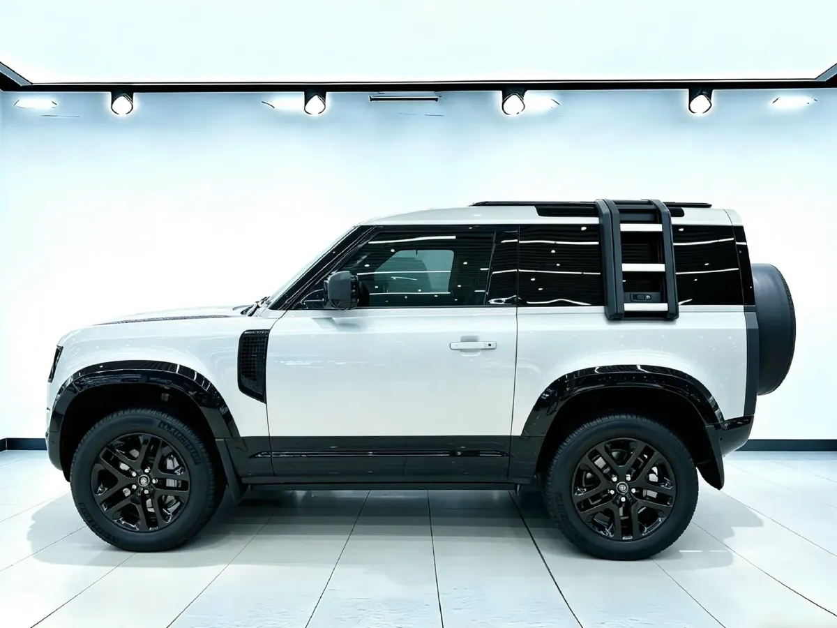 2023 Land Rover Defender 3.0T 400HP L6 8AT,autocango,china used car exporter,china ev exporter,chinese used car exporter,chinese used ev exporter
